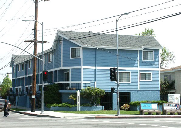 Primary Photo - 1600 S Bundy Dr