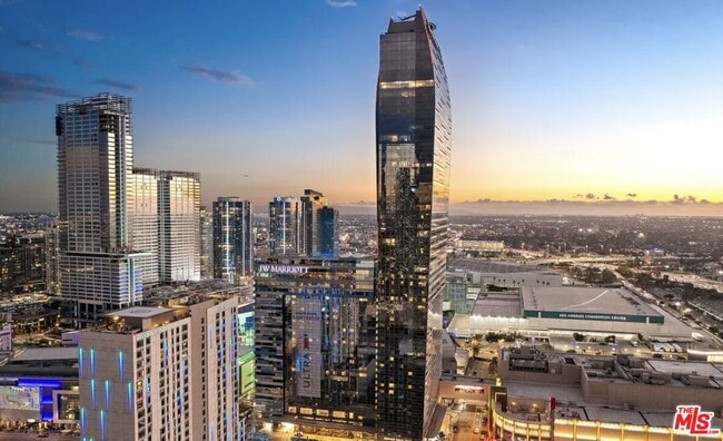 Foto del edificio - 900 W Olympic Blvd