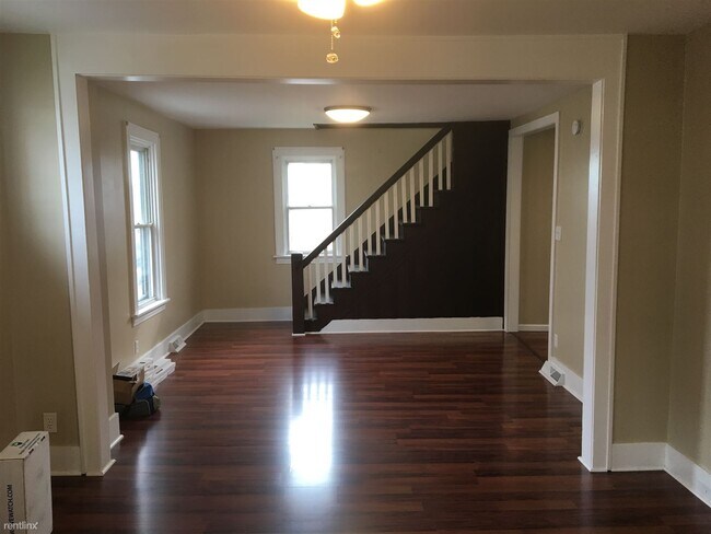 Building Photo - 3 br, 1 bath House - 460 Fayette Street