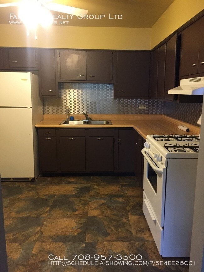 Foto del edificio - 12255 Artesian Ave