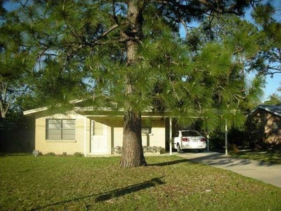 Foto principal - 3 BR 1.5 BA ADORABLE HOME NEAR DOWNTOWN FT...