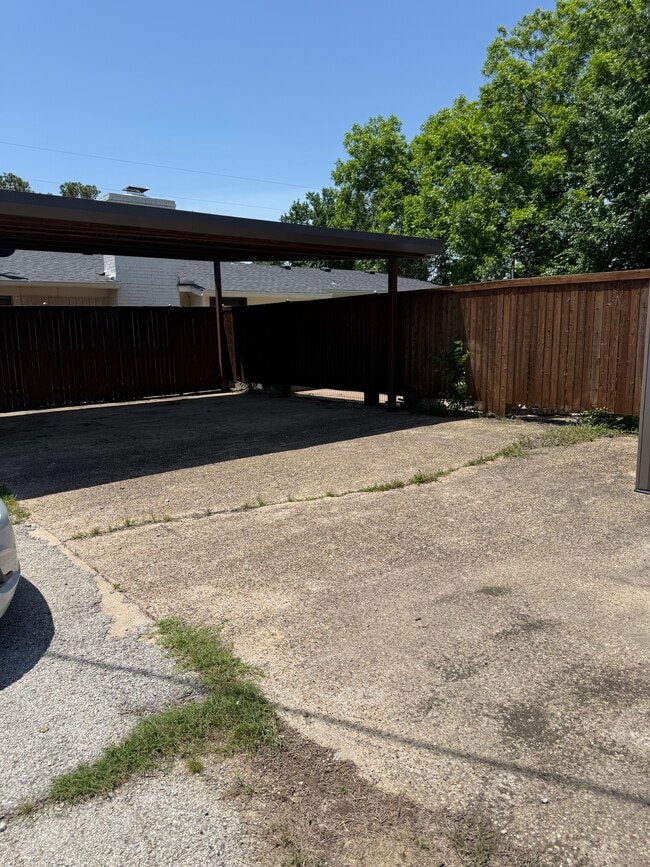 Building Photo - 521 FM 407