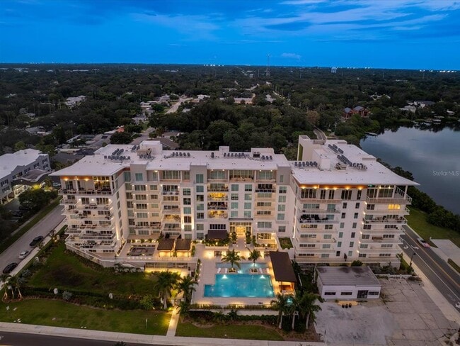 Foto del edificio - 1020 Sunset Point Rd