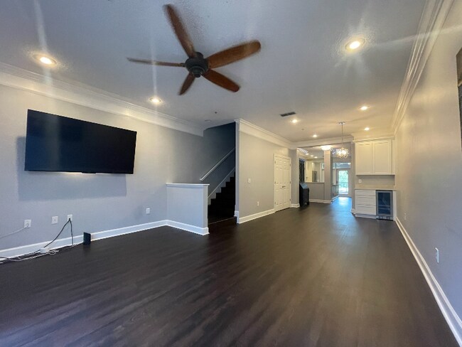 Building Photo - 9823 Tapestry Park Circle