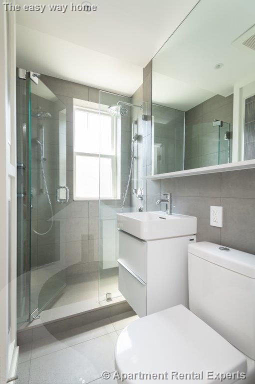 Building Photo - 19 Forest St