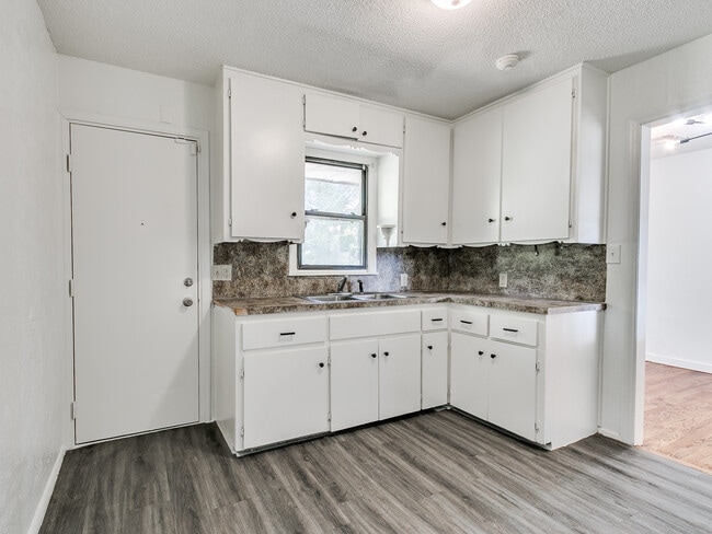 Foto del edificio - 2921 NE 17th Ave