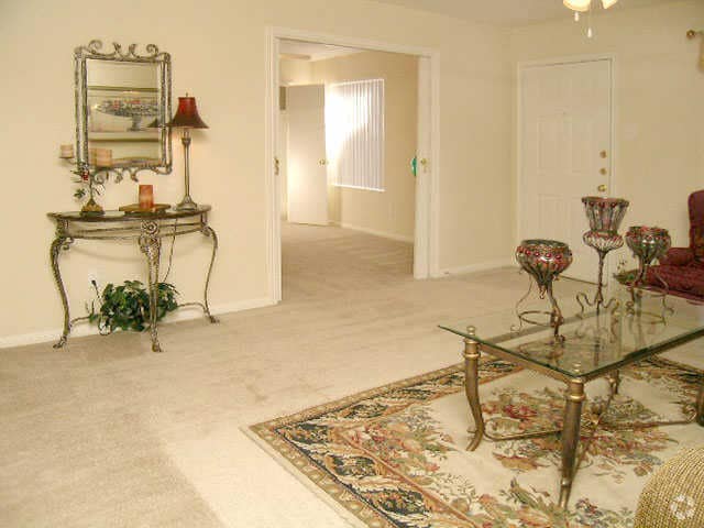 Living Room - Reserve at Eagle Landing (East)