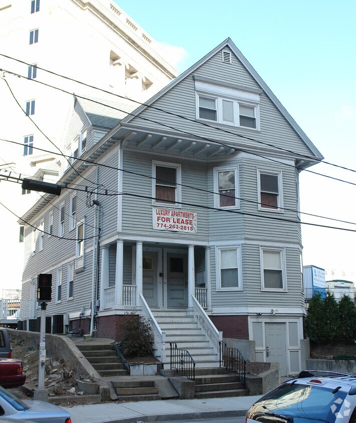 Primary Photo - 9-11 Hayes St