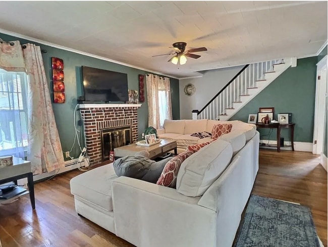 Photo - 51 Poole St House