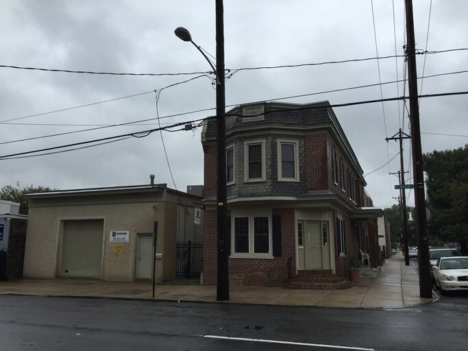 Primary Photo - 1900 W 3rd St