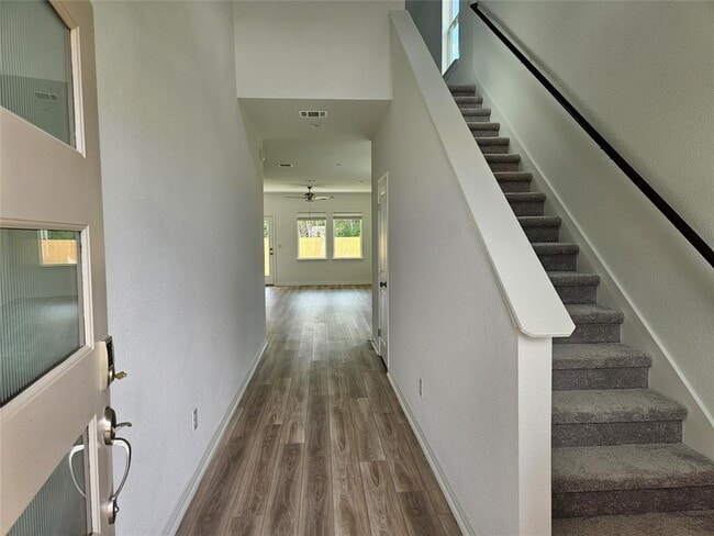 Building Photo - 709 Unakite Trl