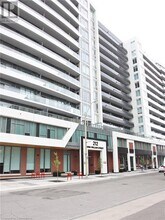 Building Photo - 212 King William St