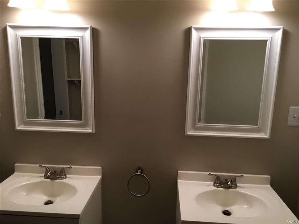 722 Cherokee St Unit 2, Bethlehem, PA 18015 Apartments in Bethlehem