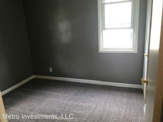 Building Photo - 3 br, 1 bath House - 2303 Clearview St
