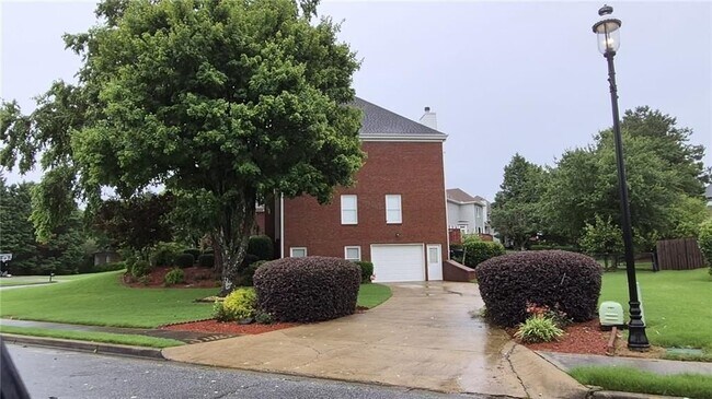 Foto del edificio - 5760 Dovnick Dr SW
