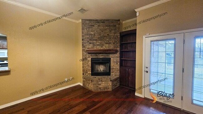 Building Photo - 3/2 Tradewinds Brick Home