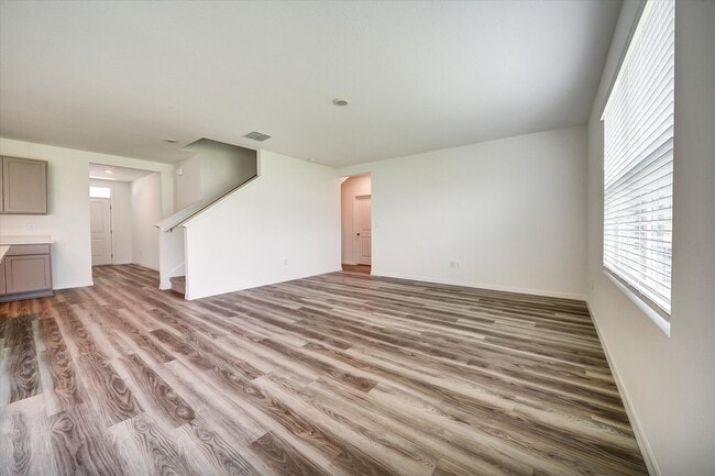 Building Photo - 10520 Farm Hill Ave