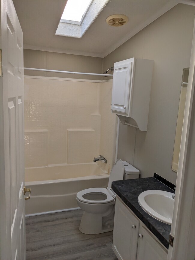 Foto del edificio - 1401 Harbor House Dr