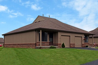Building Photo - The Villas at Green Meadows