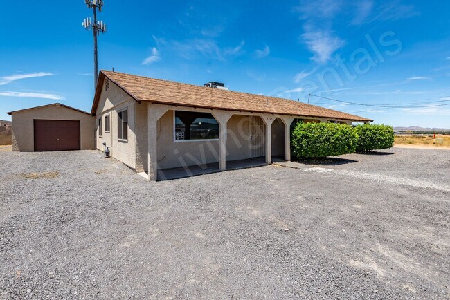 Foto del edificio - PET FRIENDLY HOME ON ONE ACRE