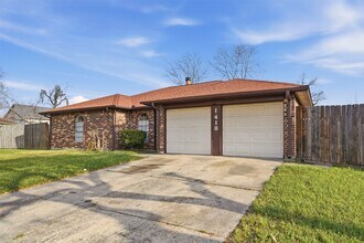 Building Photo - 1418 Crawley Ct