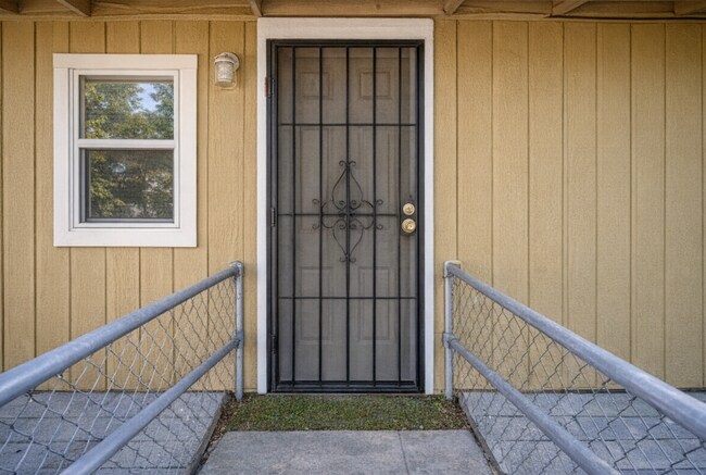 Foto del edificio - 526 Cooper St