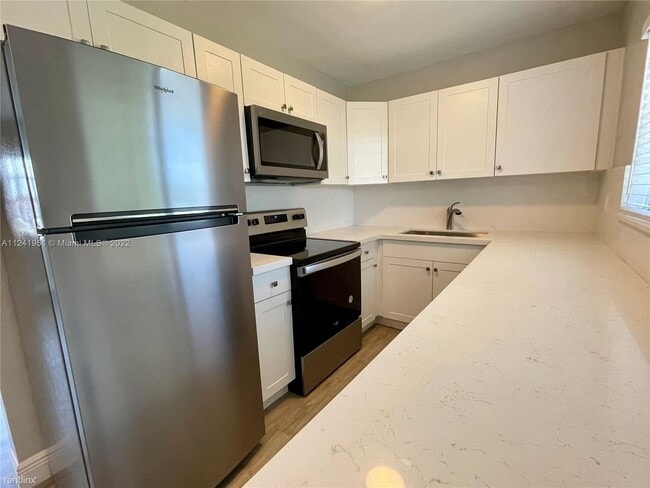 Building Photo - 4 br, 2 bath House - 11360 SW 44th St