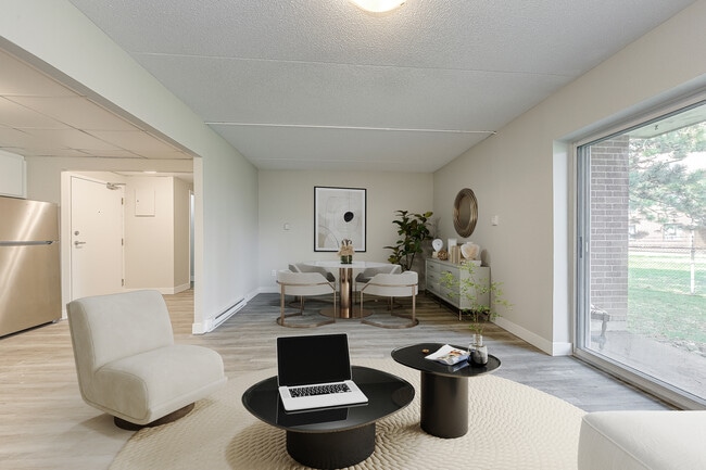 Building Photo - 43 Ormond Street South