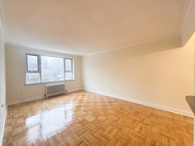 Building Photo - Ranleigh Manor