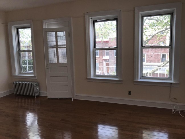 Foto del edificio - 415 83rd Street