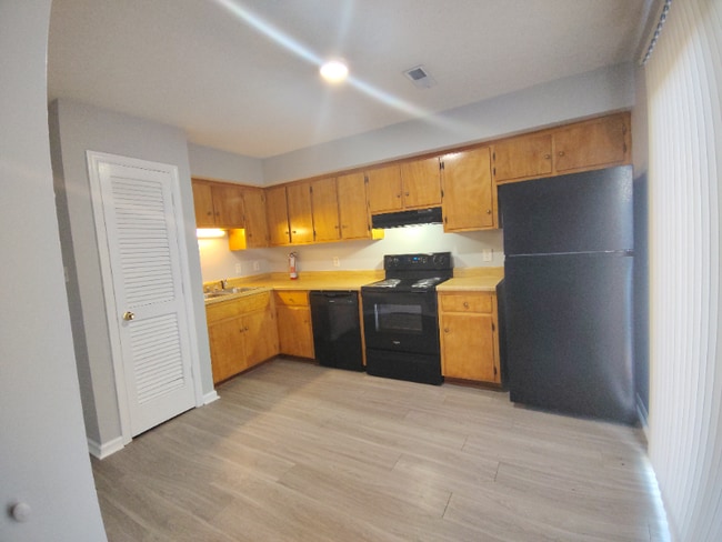 Building Photo - 7 Duiguid Dr