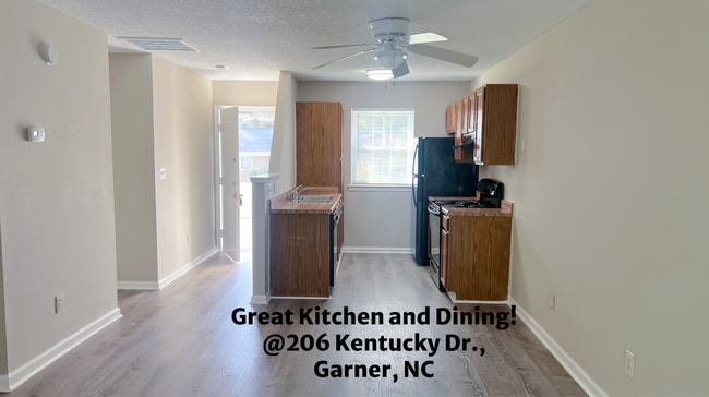 Foto del edificio - $1325/mo. Garner Single Level 2 BR, 2 FULL...