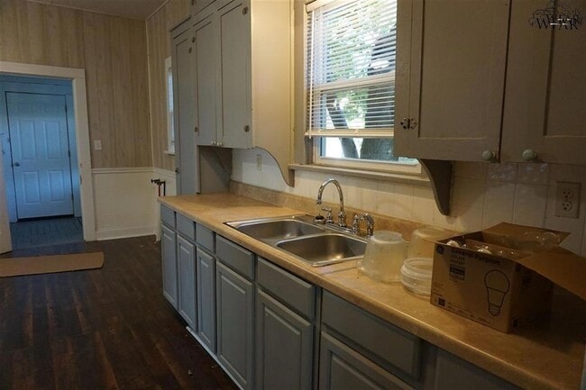 Foto del edificio - 1114 Monroe St