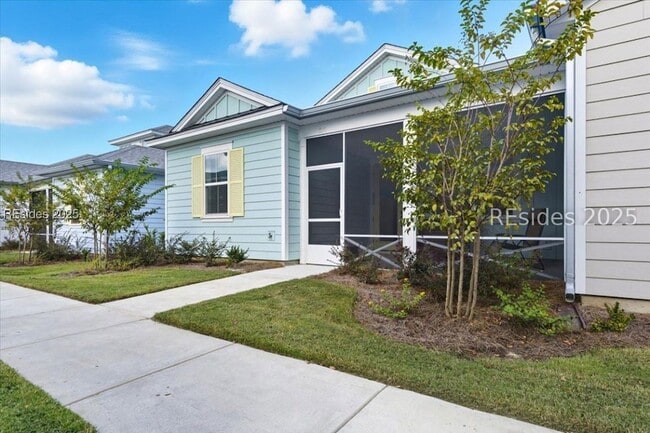 Foto del edificio - 215 Tropics Ave