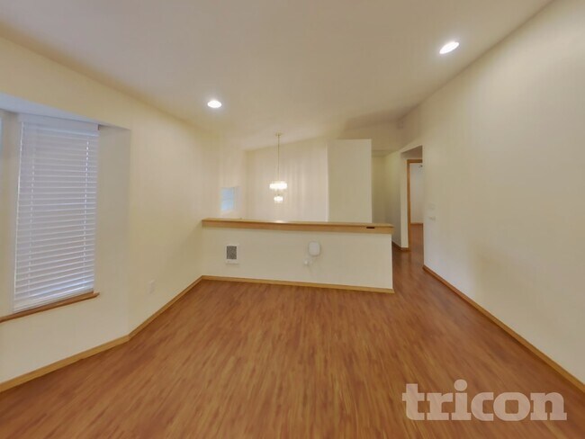 Foto del edificio - 8810 35th St W