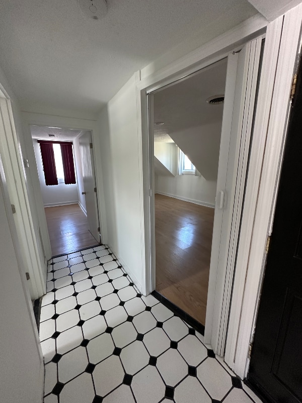 Foto del edificio - 14 Thill St