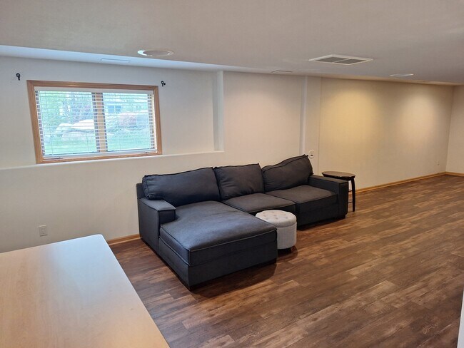 Foto del edificio - 412 Lone Pine Way