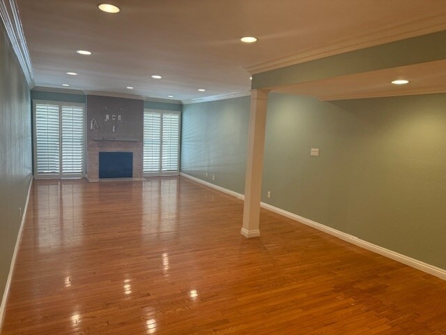Foto del edificio - 1745 Holly Dr