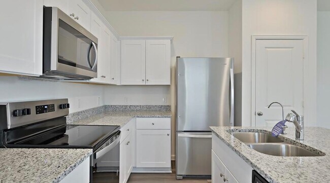 Foto del edificio - For Lease | 3 Bed, 2 Bath | 1,401 Sq Ft | Chapel Run Community |