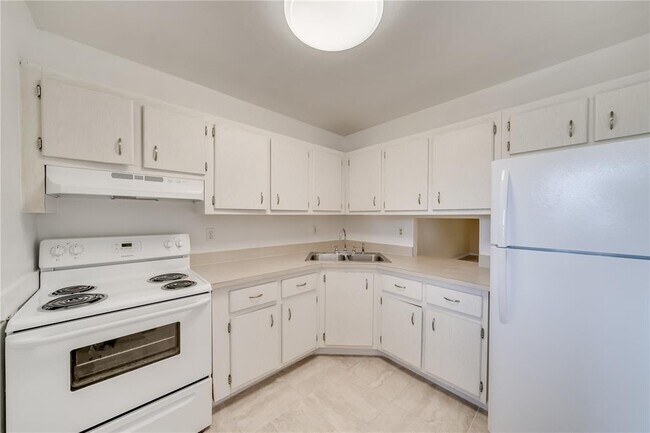 Foto del edificio - 4200 NW 3rd Ct