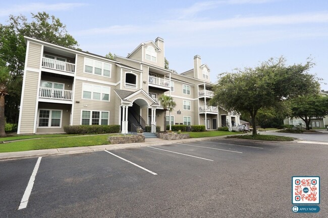 Foto del edificio - MOVE IN THIS YEAR - FREE MONTH'S RENT IN 1st 90 DAYS!