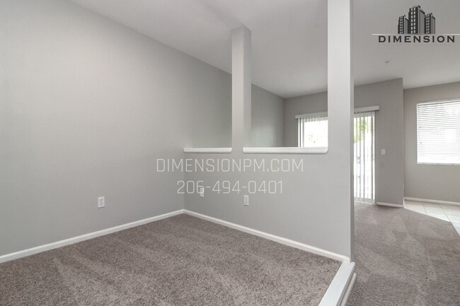 Building Photo - Beautifully Remodeled Studio in a Prime Lo...