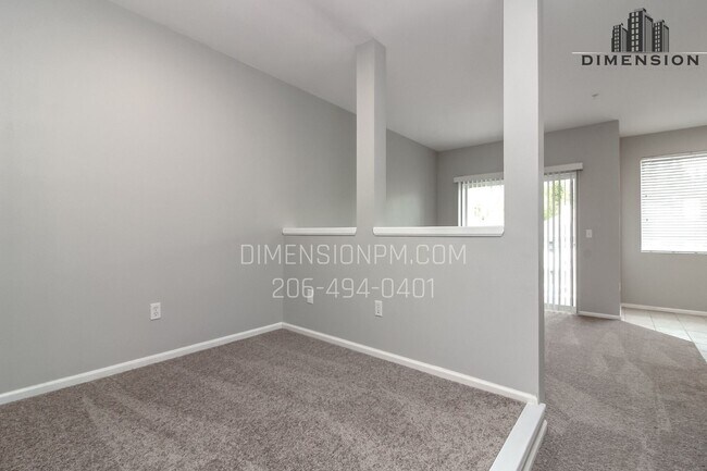 Foto del edificio - Beautifully Remodeled Studio in a Prime Lo...