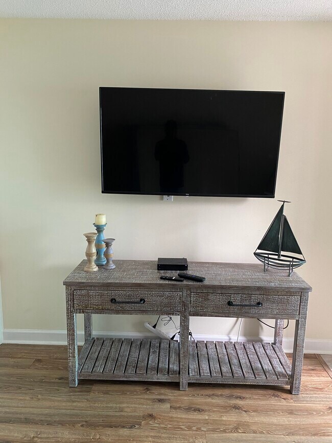 Foto del edificio - 7403 N Ocean Blvd