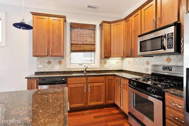 Building Photo - 3 br, 2 bath Condo - 4418 S Indiana 1S Uni...
