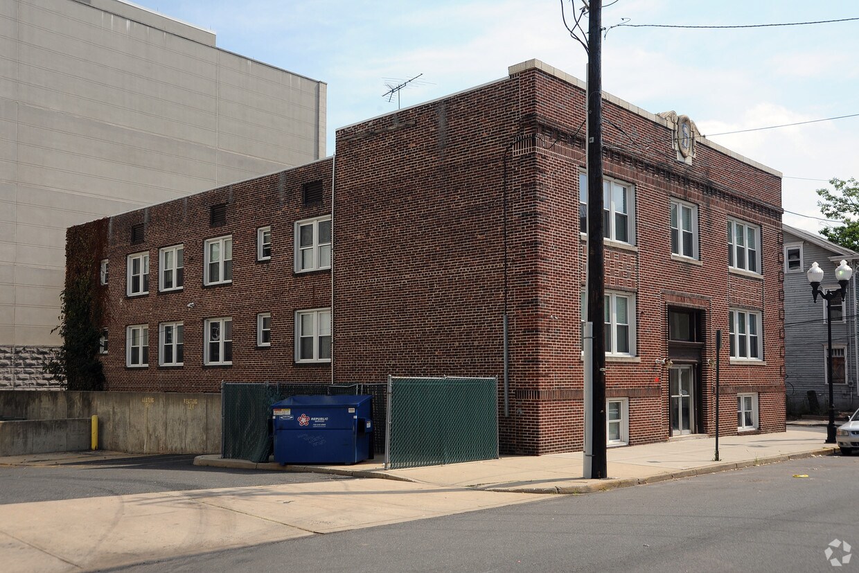 147 Welton St, New Brunswick, NJ 08901 Apartments in New Brunswick