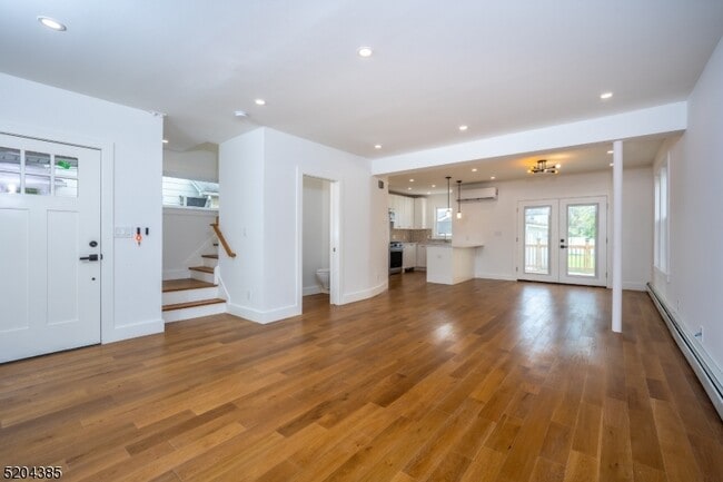 Foto del edificio - 367 N Stiles St