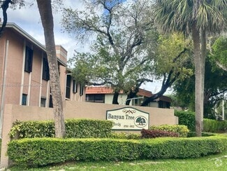 Building Photo - 9808 Hammocks Blvd
