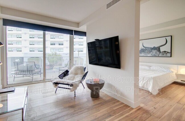 Building Photo - 4422 N 75th St
