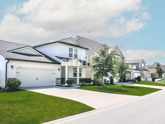 Building Photo - 388 Sandstone Dr